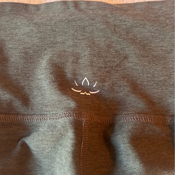 Beyond yoga leggings - Picture 3 of 4